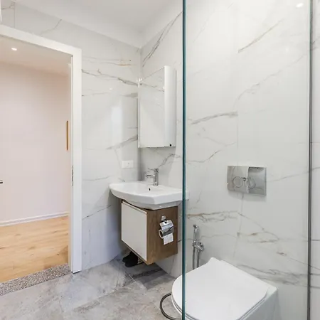 Pine & Sea Retreat By Pikhost * Golem (Tirana)