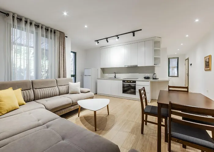 Pine & Sea Retreat By Pikhost Appartement Golem (Tirana)