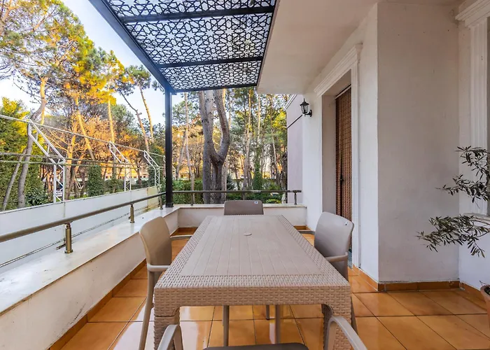Appartement Pine & Sea Retreat By Pikhost Golem (Tirana)
