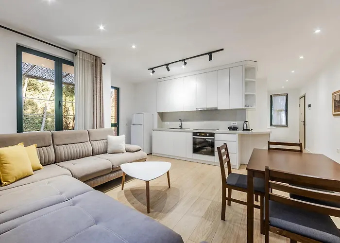 Pine & Sea Retreat By Pikhost Apartment Golem (Tirana)